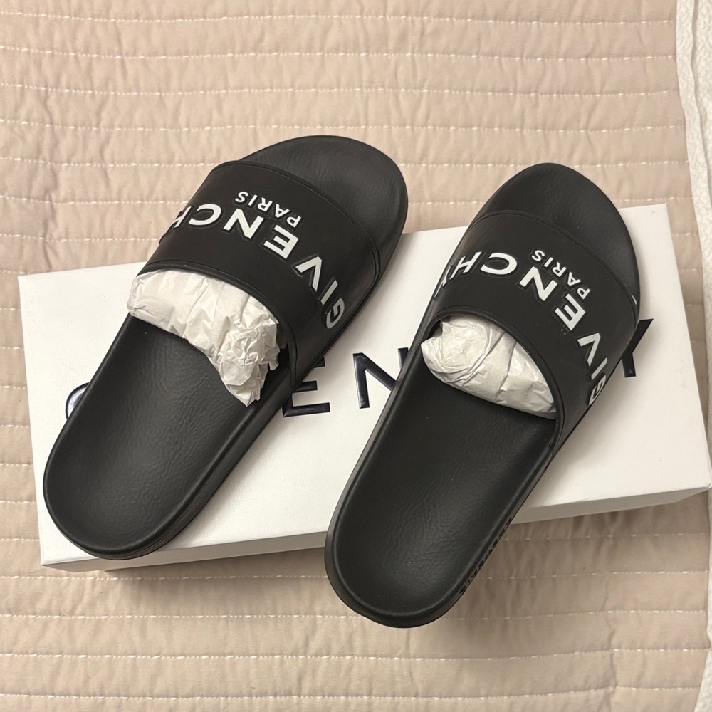 Givenchy Black Logo Slides